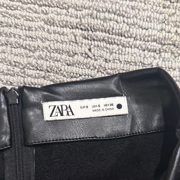 Zara Asymmetrical Black faux leather Skirt - Picture 3 of 6